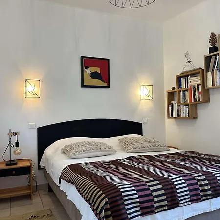 Apartment 3 Pieces Avec Terrasse Et Jardin, Climatise, Proche Et Centre, 4 Pers. - Fr-1-225c-130 *