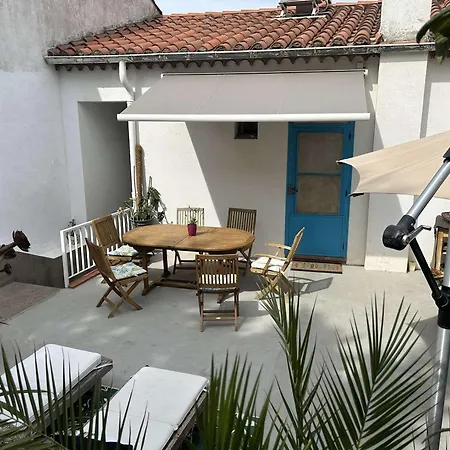 Apartment 3 Pieces Avec Terrasse Et Jardin, Climatise, Proche Et Centre, 4 Pers. - Fr-1-225c-130 *